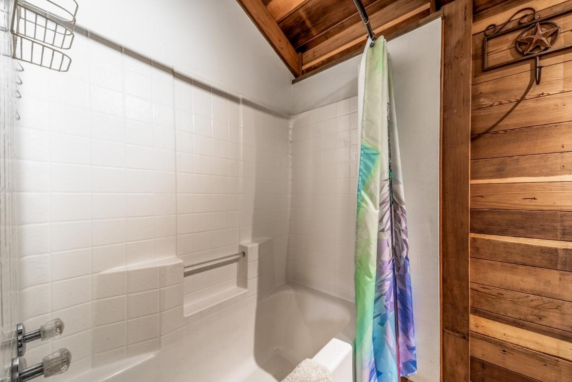 Deer Meadows: Adorable, Centrally Located With Private Hot Tub! Ruidoso
